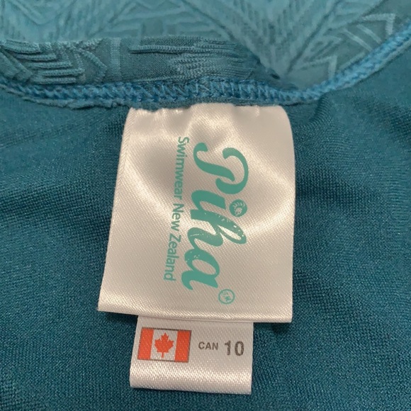 Piha one piece suit. Size 8. - Picture 11 of 16